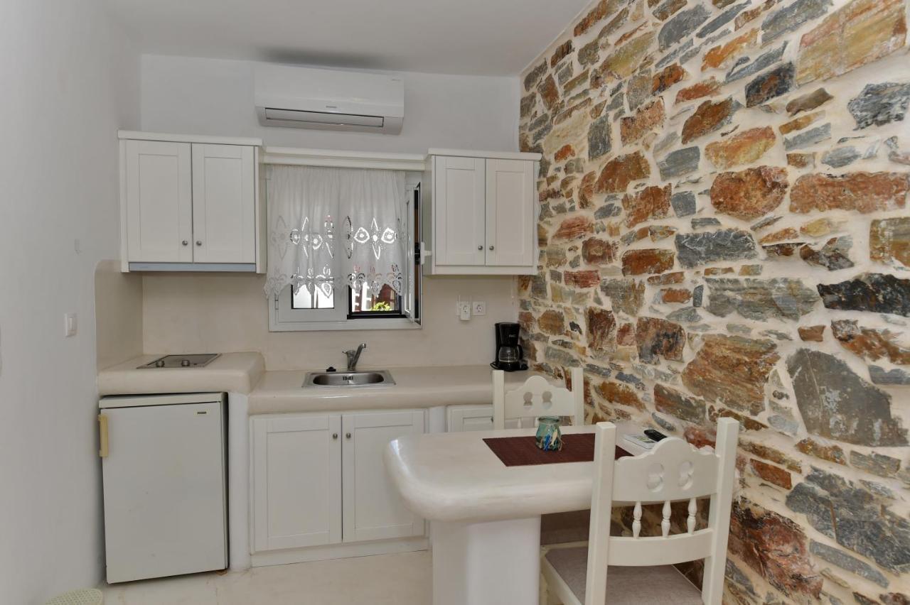 Ferienwohnung Tinos Peristerionas Exterior foto