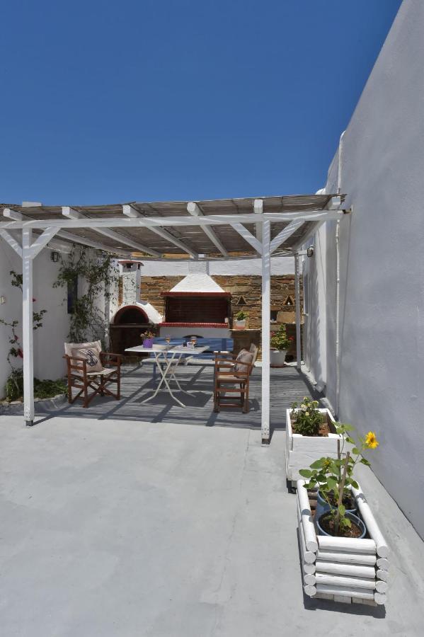 Ferienwohnung Tinos Peristerionas Exterior foto